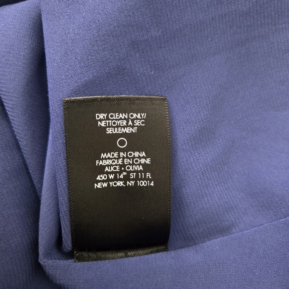 Alice + Olivia Grazi White/Blue Striped Off-the-Shoulder Maxi Dress Size 4 - Picture 8 of 9